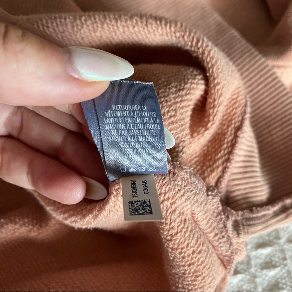 aerie Oversized Crewneck Sweatshirt in Dusty Pink - Picture 9 of 13